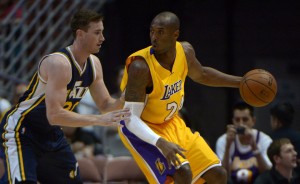 Kobe brilhou, mas não evitou papelão dos Lakers diante do Jazz (Foto: USA Today Sports)