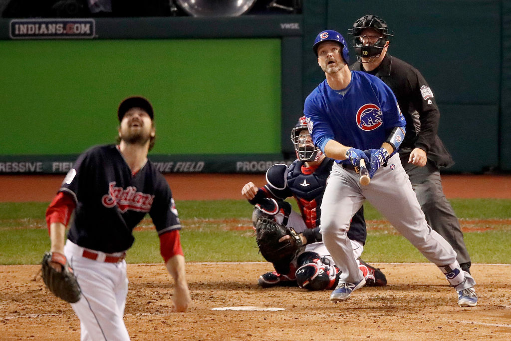 David Ross bate home run para os Cubs no jogo 7 da World Series