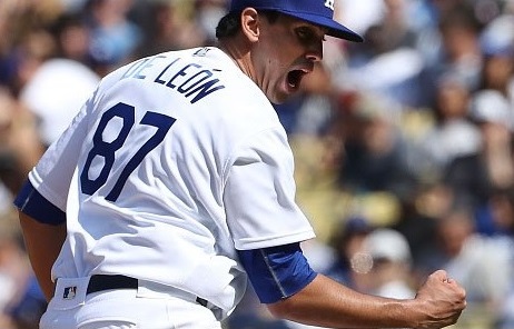 Jose De Leon é trocado pelos Dodgers com o Tampa Bay Rays