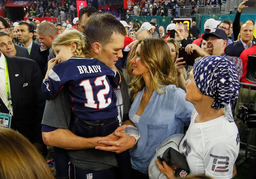 Tom Brady comemora mais um Super Bowl com Gisele Bündchen