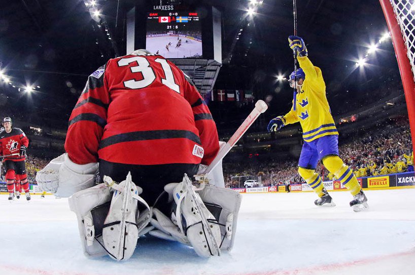 Suécia derrota Canadá no shootout e conquista o Mundial de Hóquei