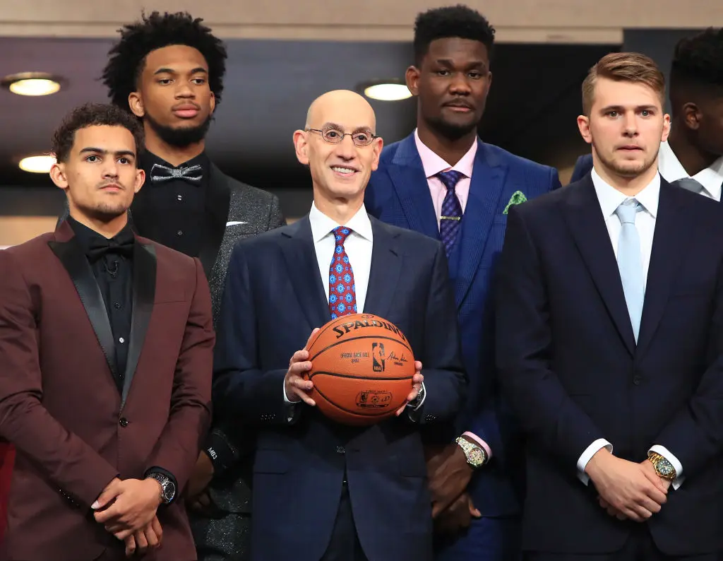 Commissioner Adam Silver (C) poses with NBA Draft Prospects Trae Young, Marvin Bagley III, Deandre Ayton and Luka Doncic before the 2018 NBA Draft at the Barclays Center