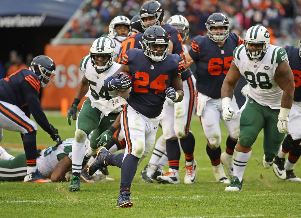 CHICAGO, IL - OCTOBER 28: Jordan Howard #24 of the Chicago Bears breaks a 24 yard first down run against the New York Jets at Soldier Field on October 28, 2018 in Chicago, Illinois. The Bears defeated the Jets 24-10
