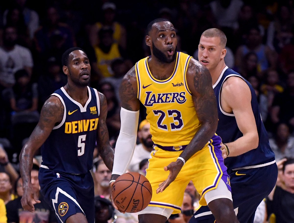 LeBron James estreia pelo Los Angeles Lakers, em derrota para o Denver Nuggets