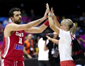 Krunoslav Simon foi o cestinha da Croácia diante da Argentina (Foto: Divulgação FIBA)