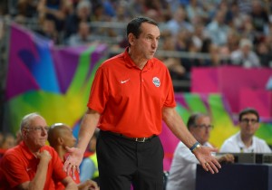 Coach K tenta bicampeonato contra surpeendente sérvios. (Foto : Divulgação FIBA)