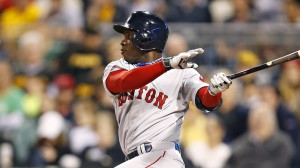 Rusney Castillo anotou seu primeiro hit na MLB, mas Boston não teve sucesso em Pittsburgh (Foto: USA Today Sports)