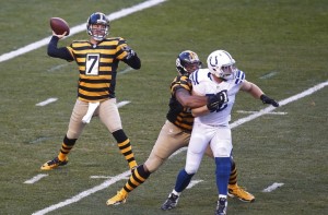 Big Ben passou para 522 jardas e seis touchdowns em tarde de gala (Foto: USA Today)