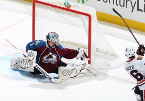 Varlamov tem média de 3,80 gols sofridos na temporada (Foto: NHL)