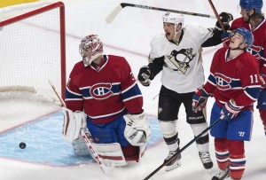 Dowinie fez o terceiro gol dos Penguins (Foto: AP)