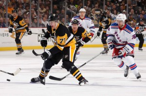 Evgeni Malkin fez o segundo gol dos Penguins (Foto: NHL)