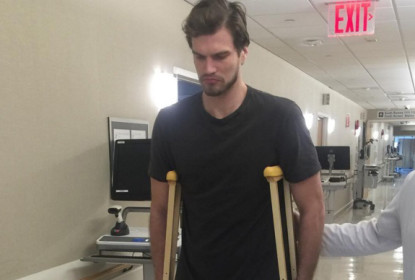 Tiago Splitter inicia processo de recuperação após cirurgia - The Playoffs