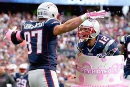 Tom Brady deseja inusitado parabéns para Rob Gronkowski - The Playoffs