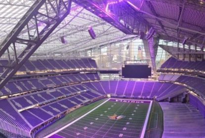 Novo estádio dos Vikings tem o céu roxo - The Playoffs
