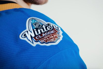 Blues e Blackhawks revelam as camisas que usarão no Winter Classic - The Playoffs