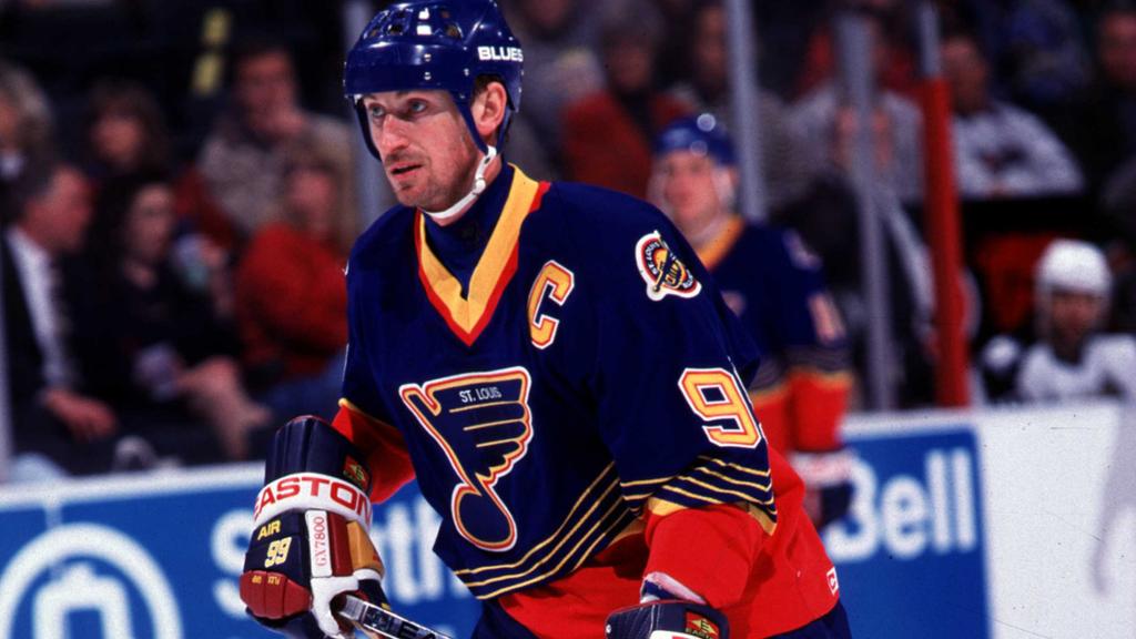 Wayne Gretzky defenderá St. Louis Blues em jogo de veteranos
