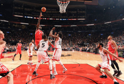 Triple-double de Harden lidera vitória dos Rockets sobre os Raptors - The Playoffs