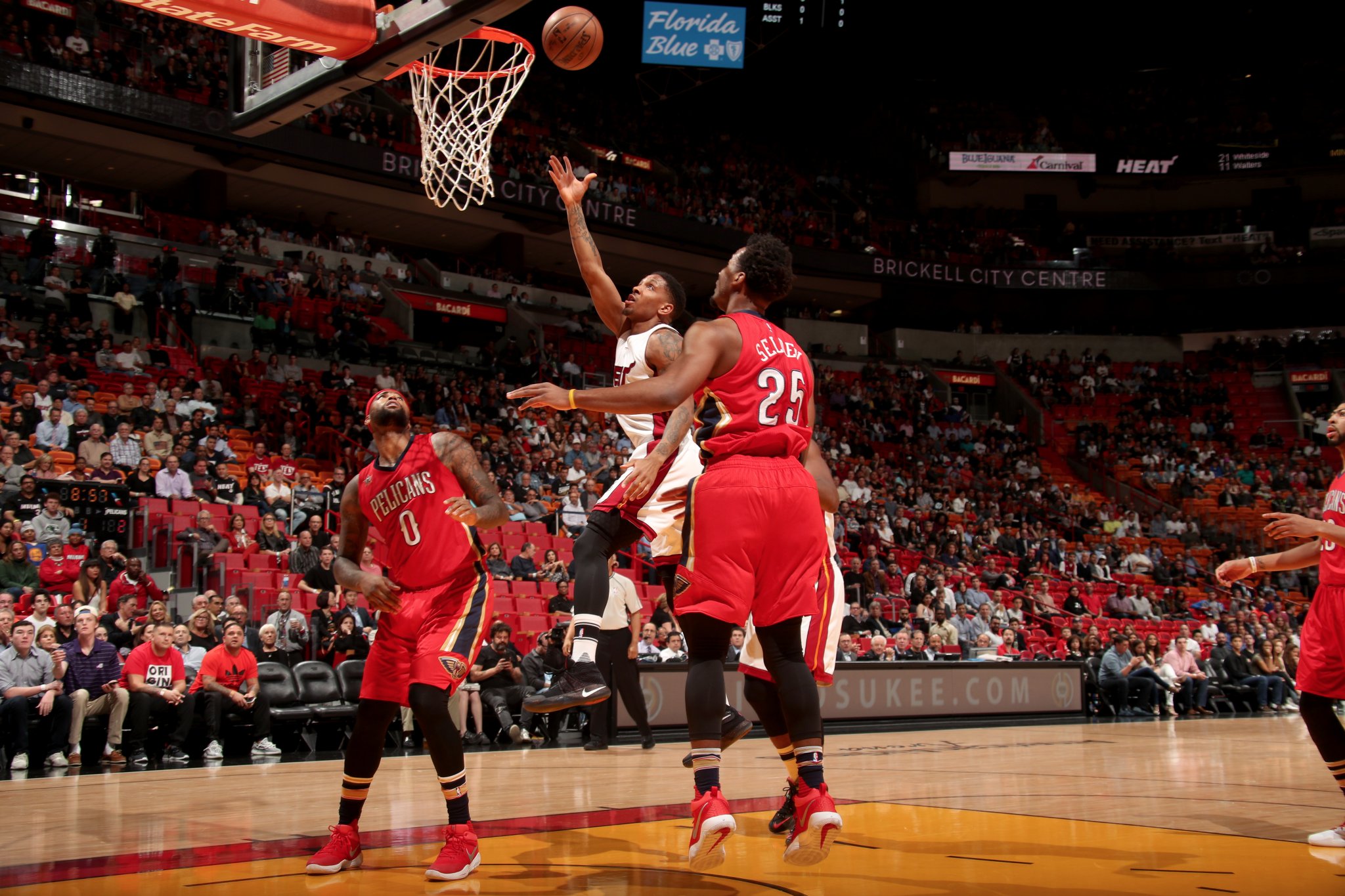 Miami Heat vence New Orleans Pelicans