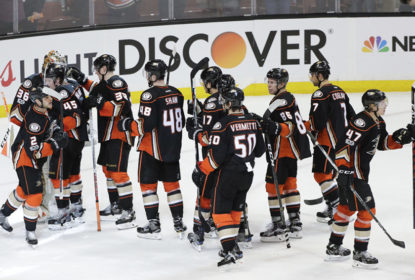 Ducks mostram força e derrotam Flames no jogo 1 dos playoffs - The Playoffs