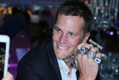 Patriots revelam anel de campeão do Super Bowl LI - The Playoffs