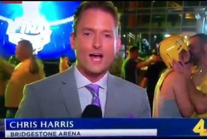 Fãs dos Predators se beijam em link ao vivo na TV - The Playoffs