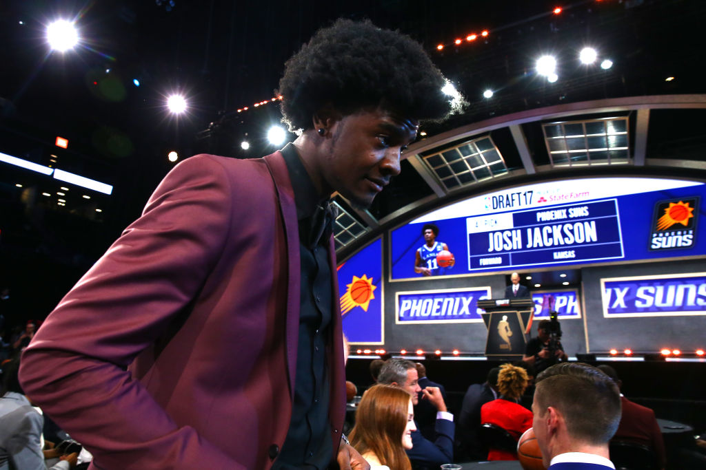 Josh Jackson é escolhido pelo Phoenix Suns no Draft da NBA