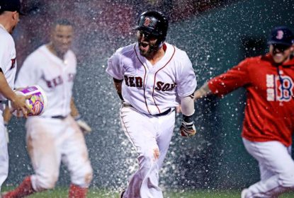 Walk-off de Dustin Pedroia garante vitória dos Red Sox sobre Phillies - The Playoffs