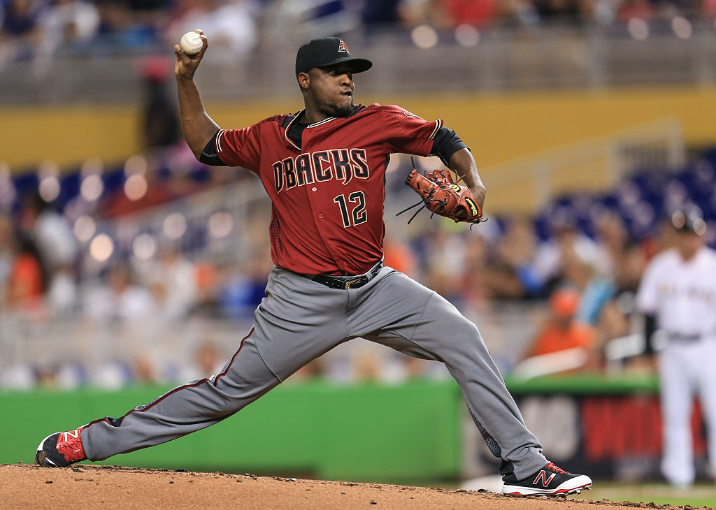 MIAMI, FL - MAY 04: Rubby De La Rosa #12 of the Arizona Diamondbacks pitches during the first inning of the game against the Miami Marlins at Marlins Park on May 4, 2016 in Miami, Florida.