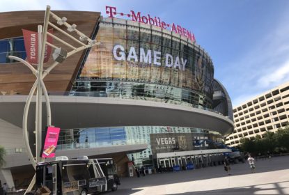 Vegas Golden Knights colocará o nome dos fãs no gelo da T-Mobile Arena - The Playoffs