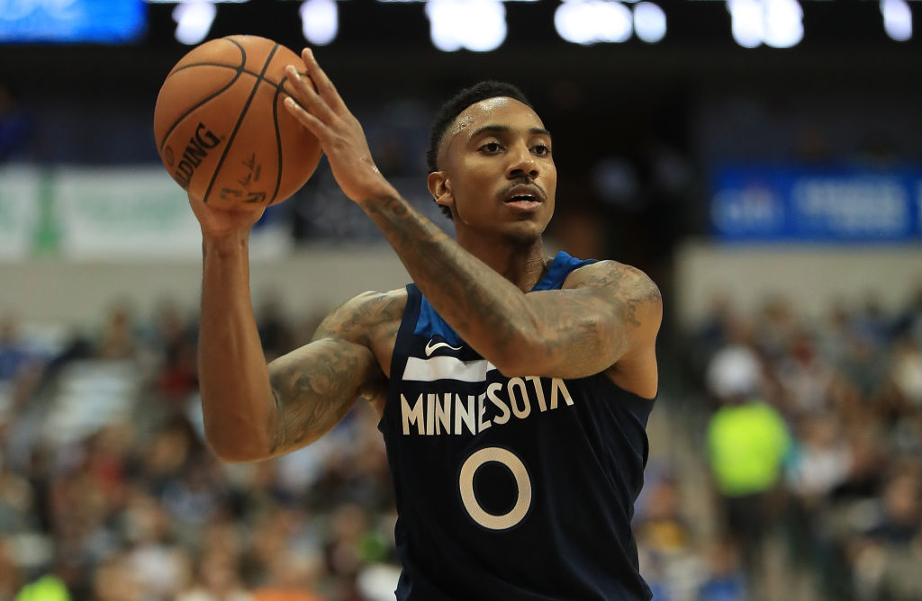 DALLAS, TX - NOVEMBER 17: Jeff Teague #0 of the Minnesota Timberwolves at American Airlines Center on November 17, 2017 in Dallas, Texas