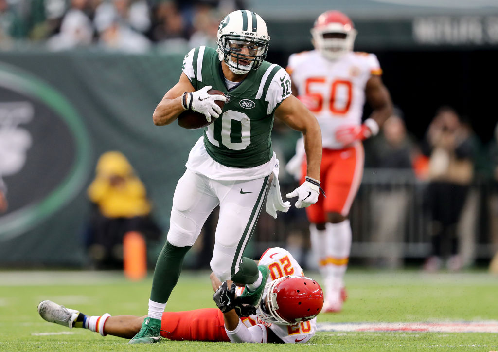EAST RUTHERFORD, NEW JERSEY - DECEMBER 03: Jermaine Kearse #10 of the New York Jets carries the ball as Steven Nelson #20 of the Kansas City Chiefs defends on December 03, 2017 at MetLife Stadium in East Rutherford, New Jersey.The New York Jets defeated the Kansas City Chiefs 38-31