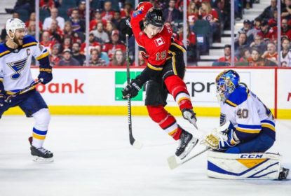 Em jogo emocionante, Calgary Flames derrota St. Louis Blues - The Playoffs
