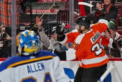 Flyers vencem Blues com show de Claude Giroux - The Playoffs