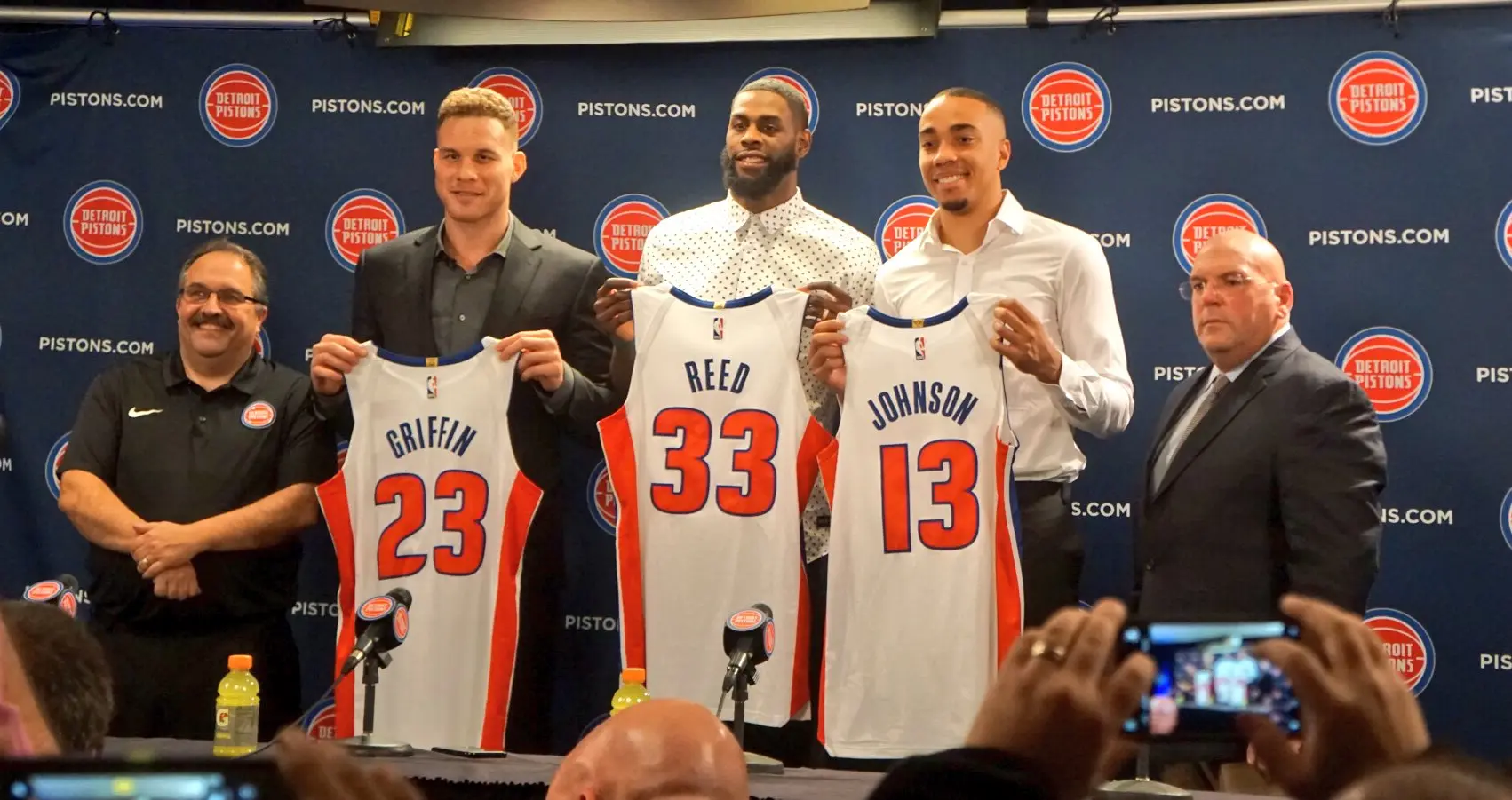 Griffin, Reed e Johnson são apresentados pelos Pistons