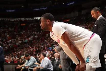 Pat Riley diz que Miami Heat irá aguardar pacientemente a decisão de Dwyane Wade - The Playoffs
