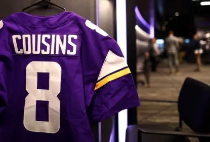 Camisa de Kirk Cousins, novo quarterback do Minnesota Vikings