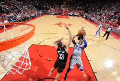 James Harden brilha na prorrogação e Houston Rockets vence Detroit Pistons - The Playoffs