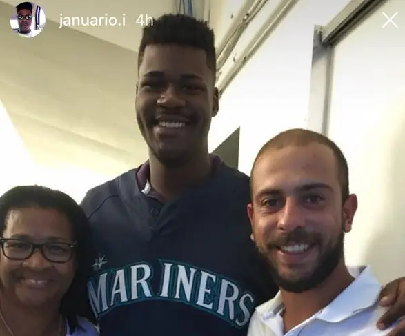 Igor Januário será jogador do Seattle Mariners