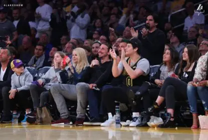 Recém-chegado a LA, Ibrahimovic assiste a jogo dos Lakers e mostra integração com times da cidade - The Playoffs