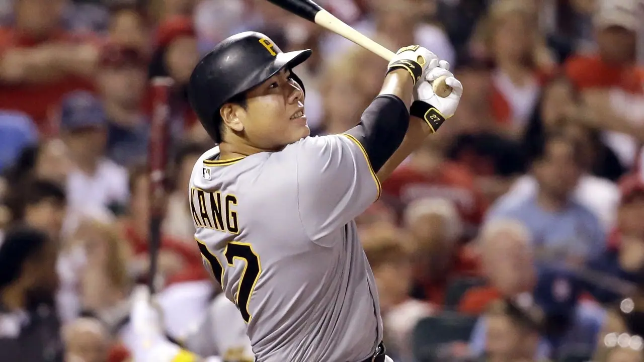 Jung Ho Kang é liberado para defender o Pittsburgh Pirates