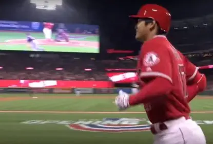 Shohei Ohtani bate home run na vitória dos Angels sobre Indians - The Playoffs