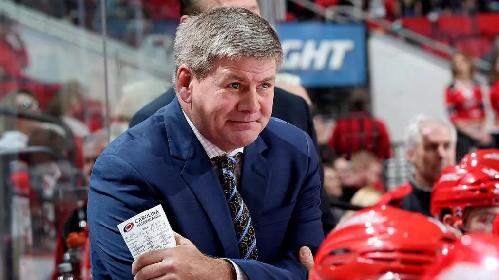Bill Peters é anunciado como novo técnico do Calgary Flames
