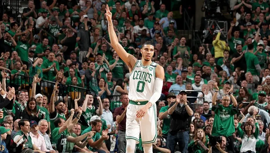 Jayson Tatum lidera Celtics em vitória sobre os Cavaliers