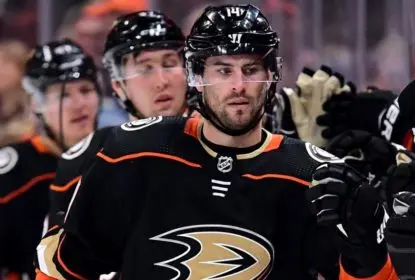 Adam Henrique renova contrato com os Ducks - The Playoffs