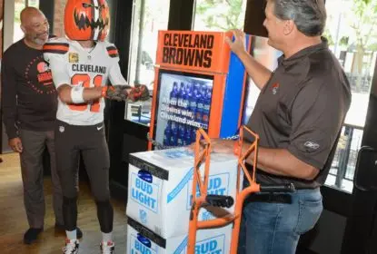 Marca distribuirá cerveja em Cleveland quando Browns voltarem a vencer - The Playoffs