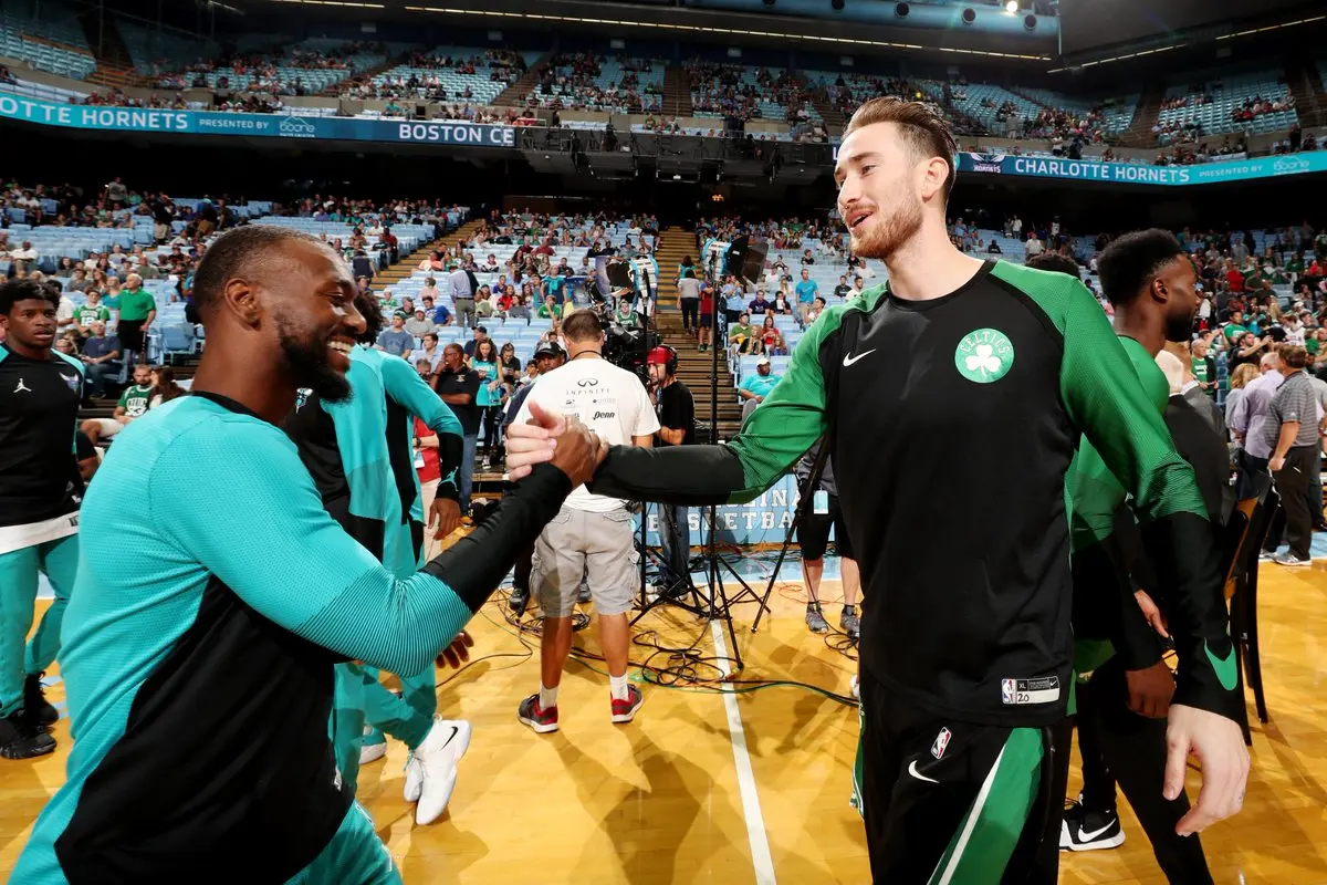 Kemba Walker - Gordon Hayward - Charlotte Hornets - Boston Celtics