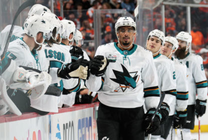 Fora de casa, Sharks marcam 8 gols e vencem Flyers - The Playoffs