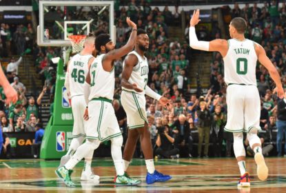 Na abertura da temporada, Celtics batem 76ers em casa - The Playoffs