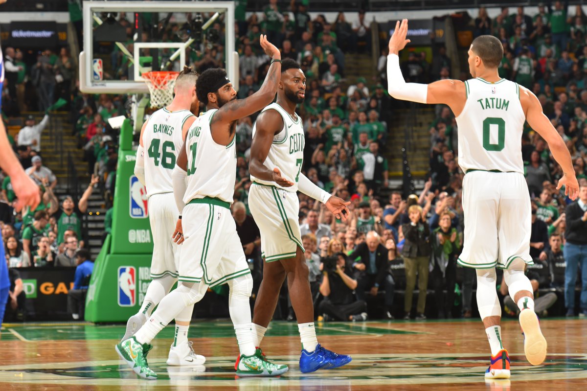 Celtics vencem 76ers na primeira partida da temporada