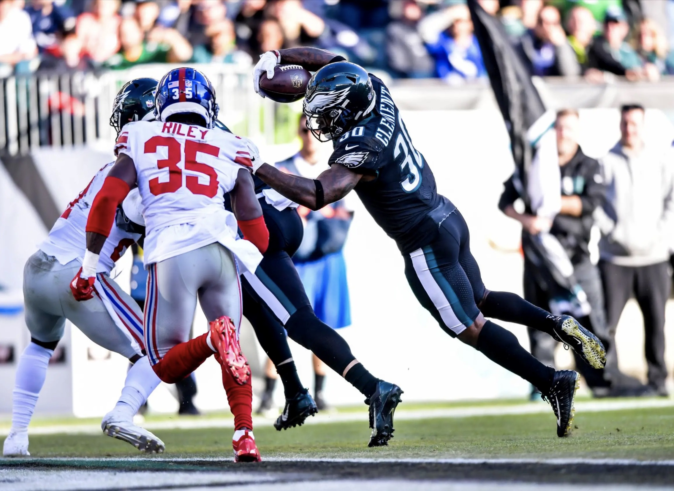 Philadelphia Eagles garante vitória contra New York Giants pela Semana 12 da NFL 2018.